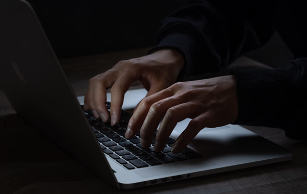 中小企業がランサムウェアに狙われる理由と対処法｜被害事例も解説